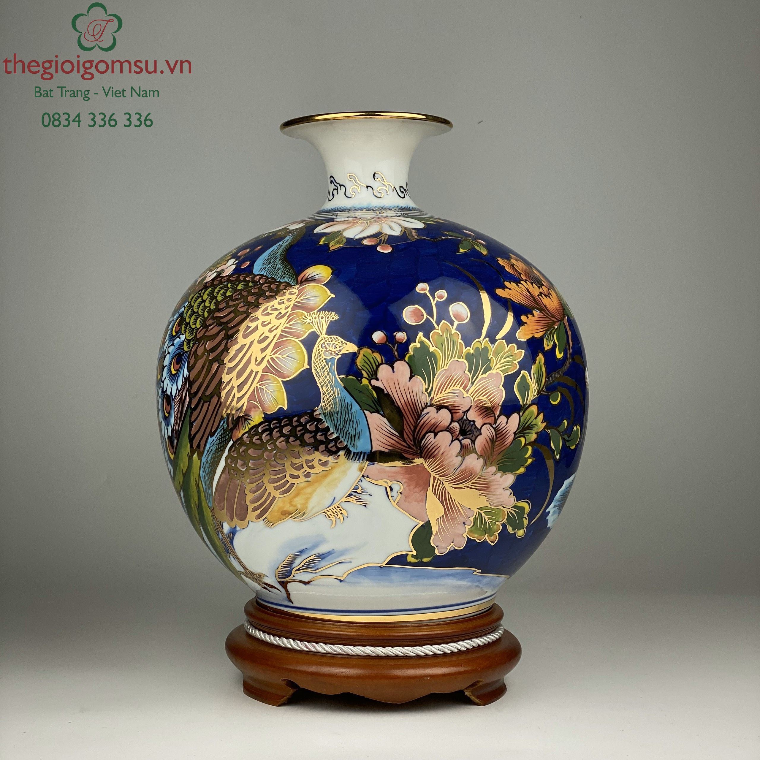 Bình Hút Tài Lộc công thành danh toại nền xanh côban màu vẽ vàng