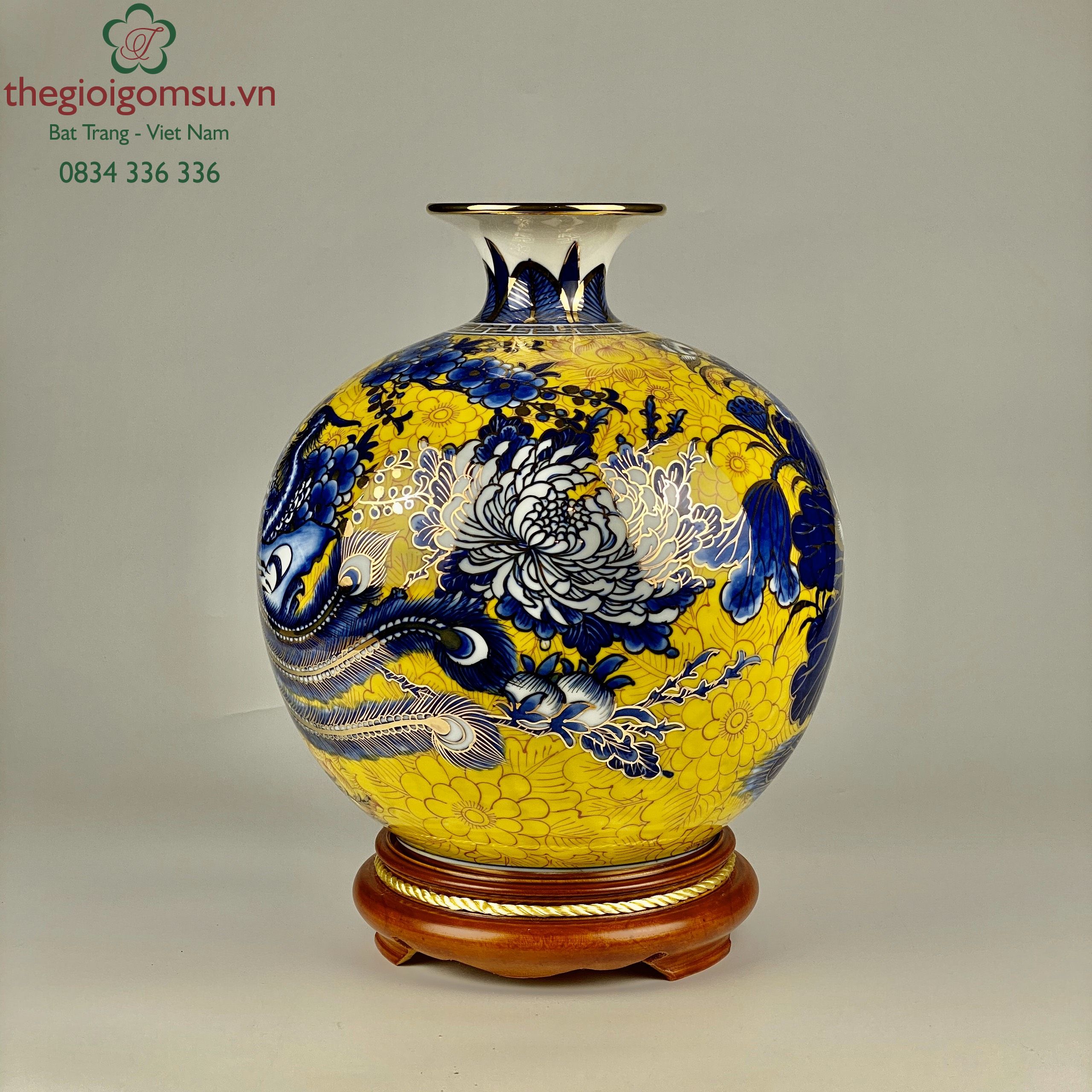 Bình Hút Tài Lộc chim trĩ hoa đào, hoa sen nền hoa vàng vẽ vàng