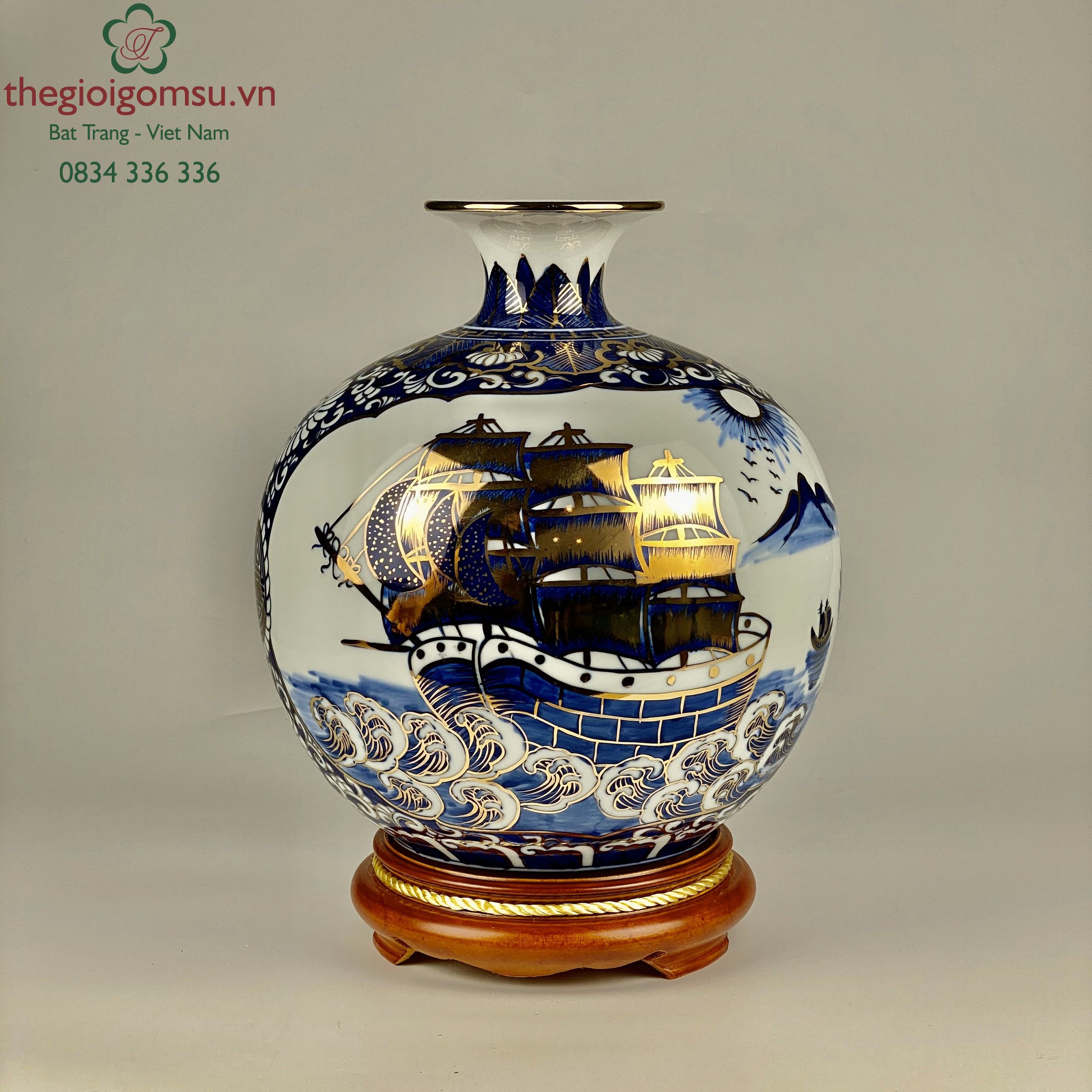 Bình hút tài lộc "Thuận buồm xuôi gió tràm" vẽ vàng 24K