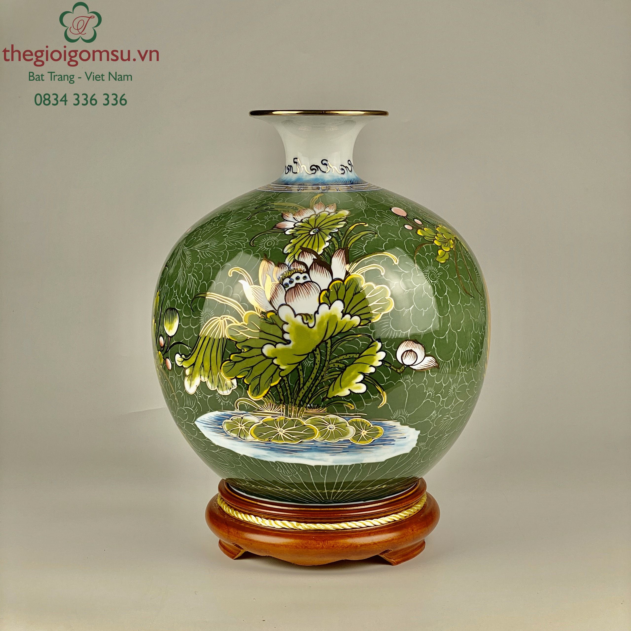 Bình Hút Tài Lộc "Chim Trĩ Bách Hoa" nền hoa gấm xanh vẽ vàng 24k