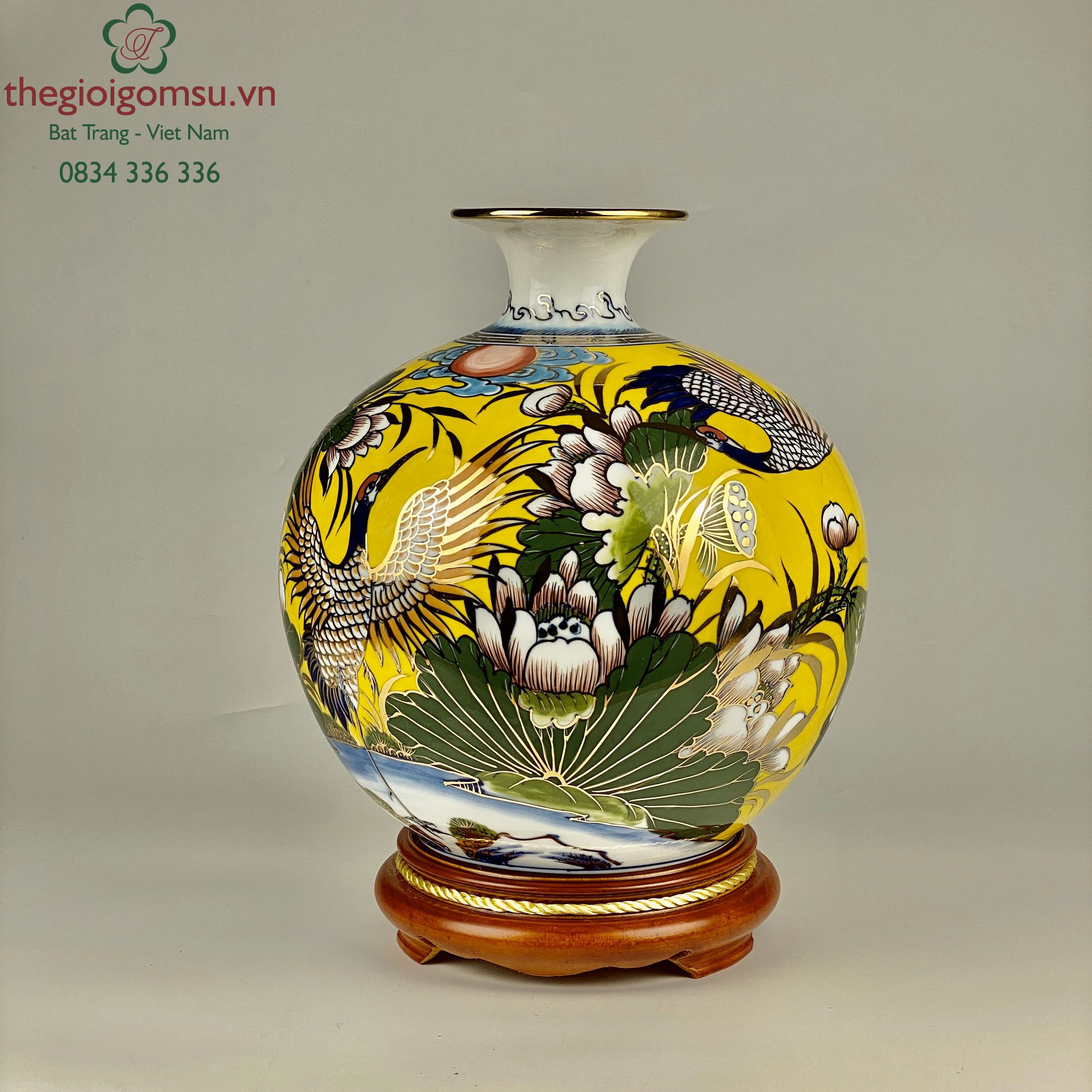 Bình hút tài lộc "Hạc hoa sen" nền vàng đại cát vẽ vàng