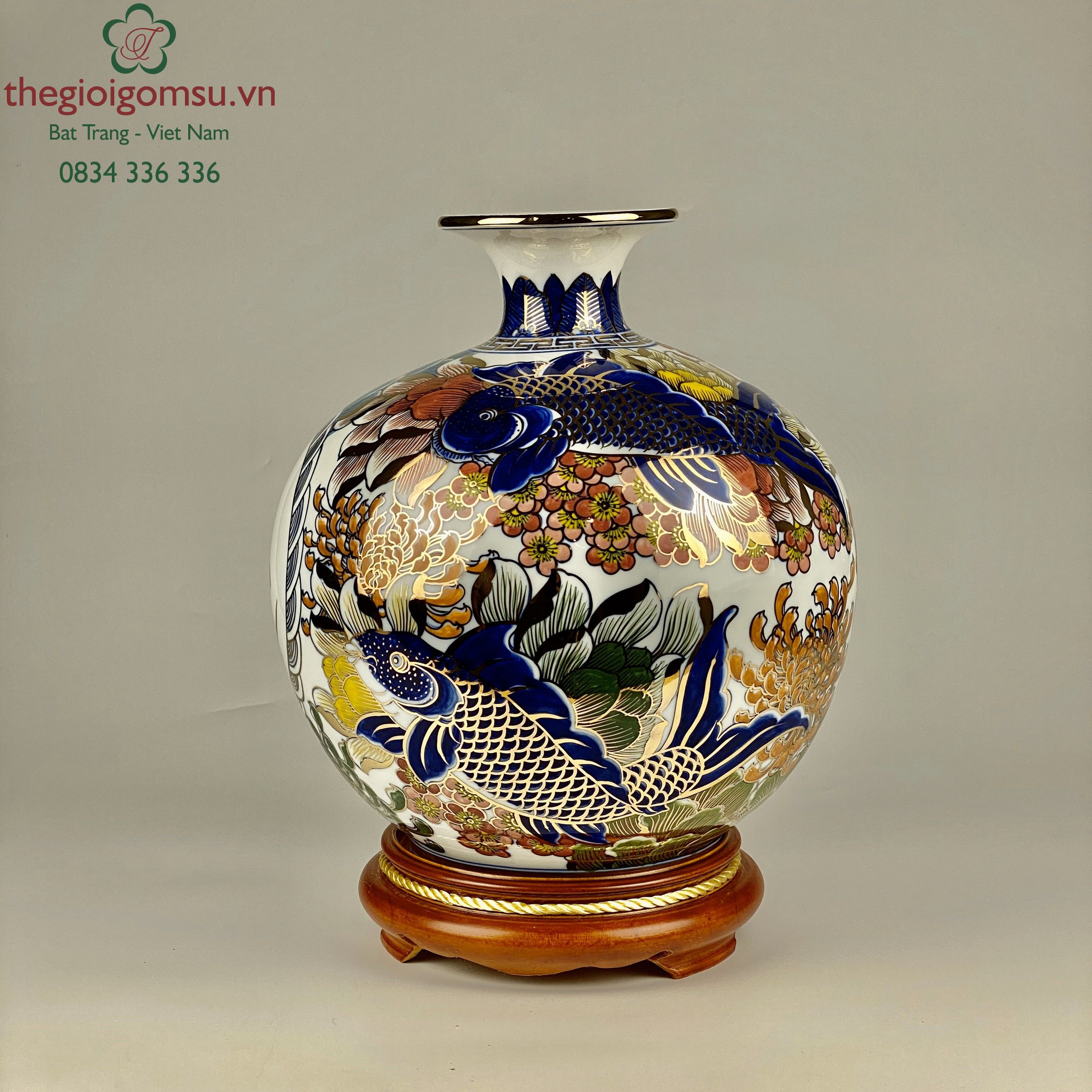 Bình Hút Tài Lộc Cá Chép Chữ Lôc màu nền trắng vẽ vàng