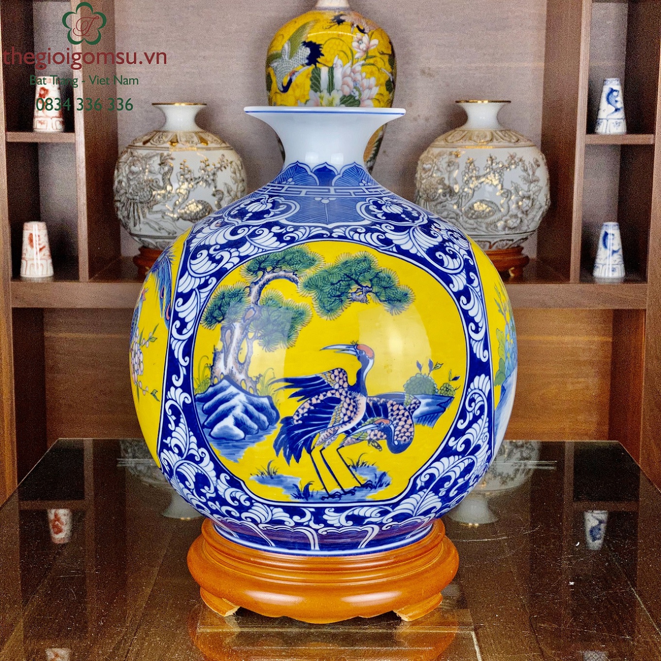 Bình Hút Tài Lộc "Tứ cảnh đôi chim màu" nền màu vàng