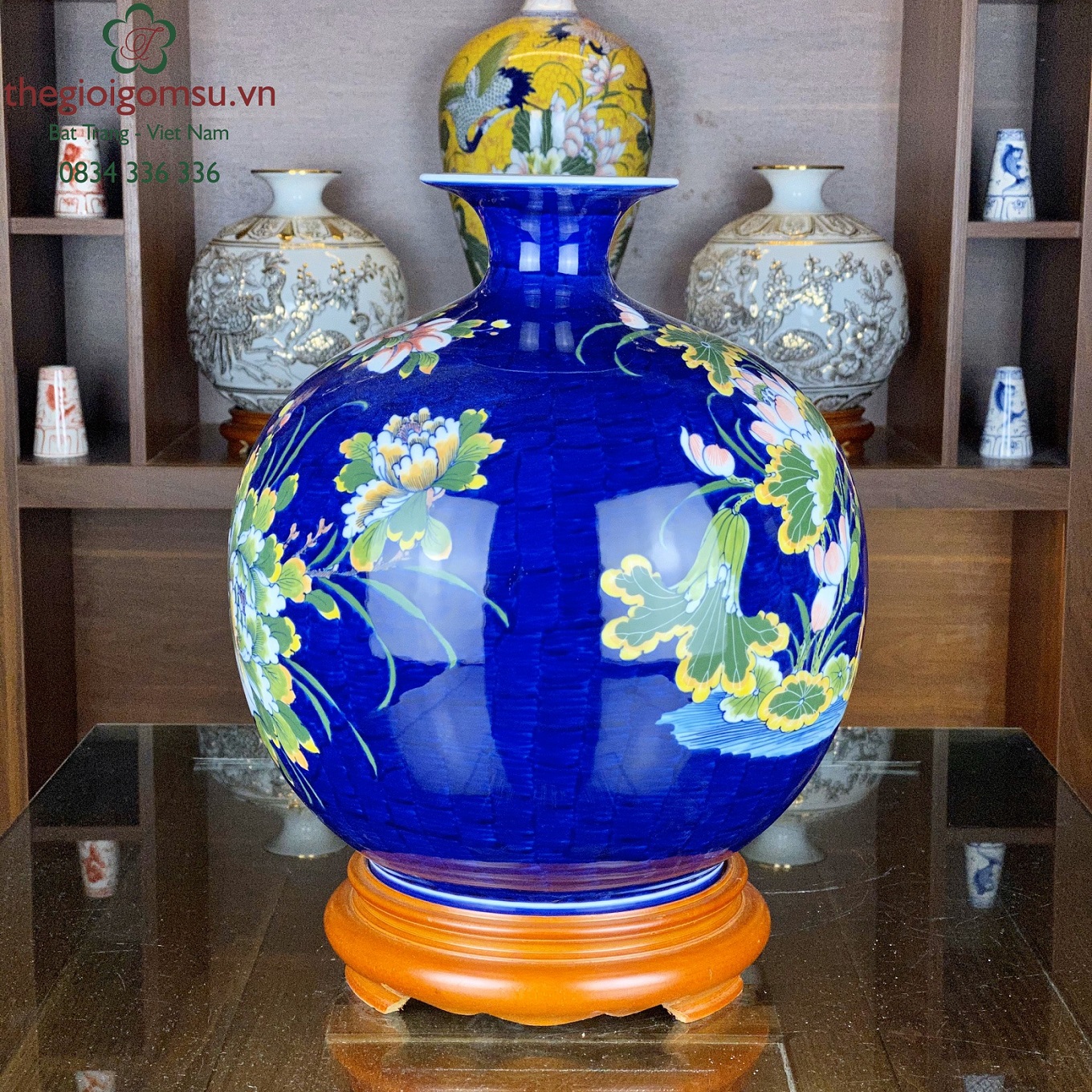 Bình Hút Tài Lộc công thành danh toại nền xanh côban màu