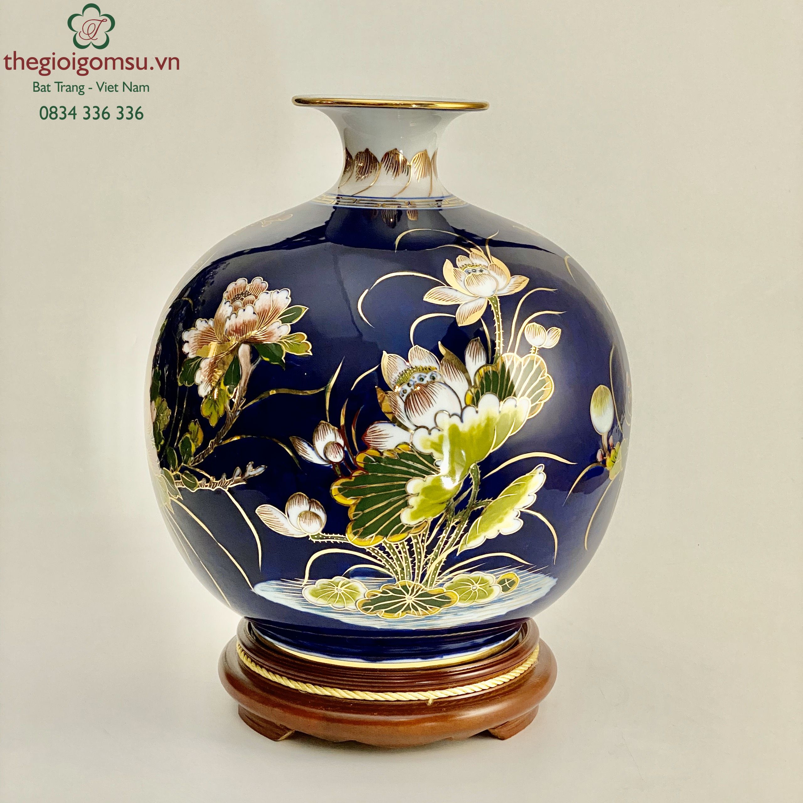 Bình Hút Tài Lộc "Công Thành Danh Toại" màu xanh coban vẽ vàng 24k