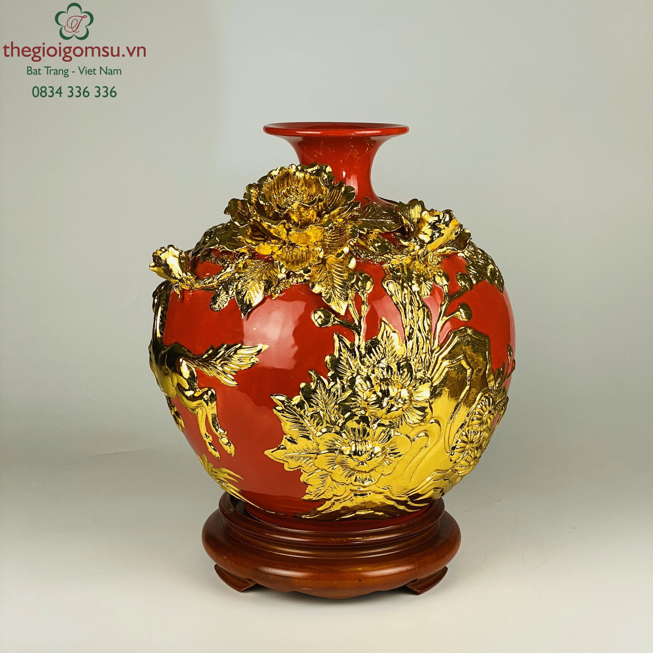 Bình Hút Tài Lộc "Mã Đáo Thành Công đắp nổi" nền đỏ dát vàng