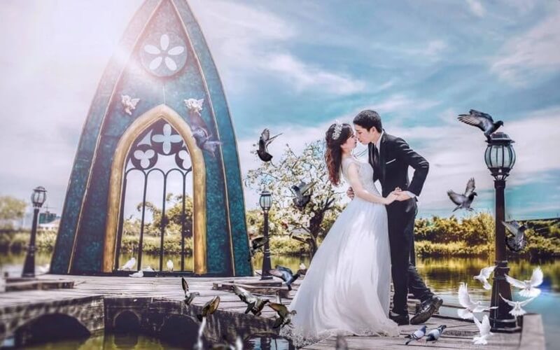 Album cưới chụp trong nhà đẹp