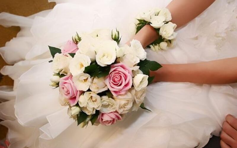 Có gì trong 12 bức ảnh cưới ấn tượng nhất năm 2017?