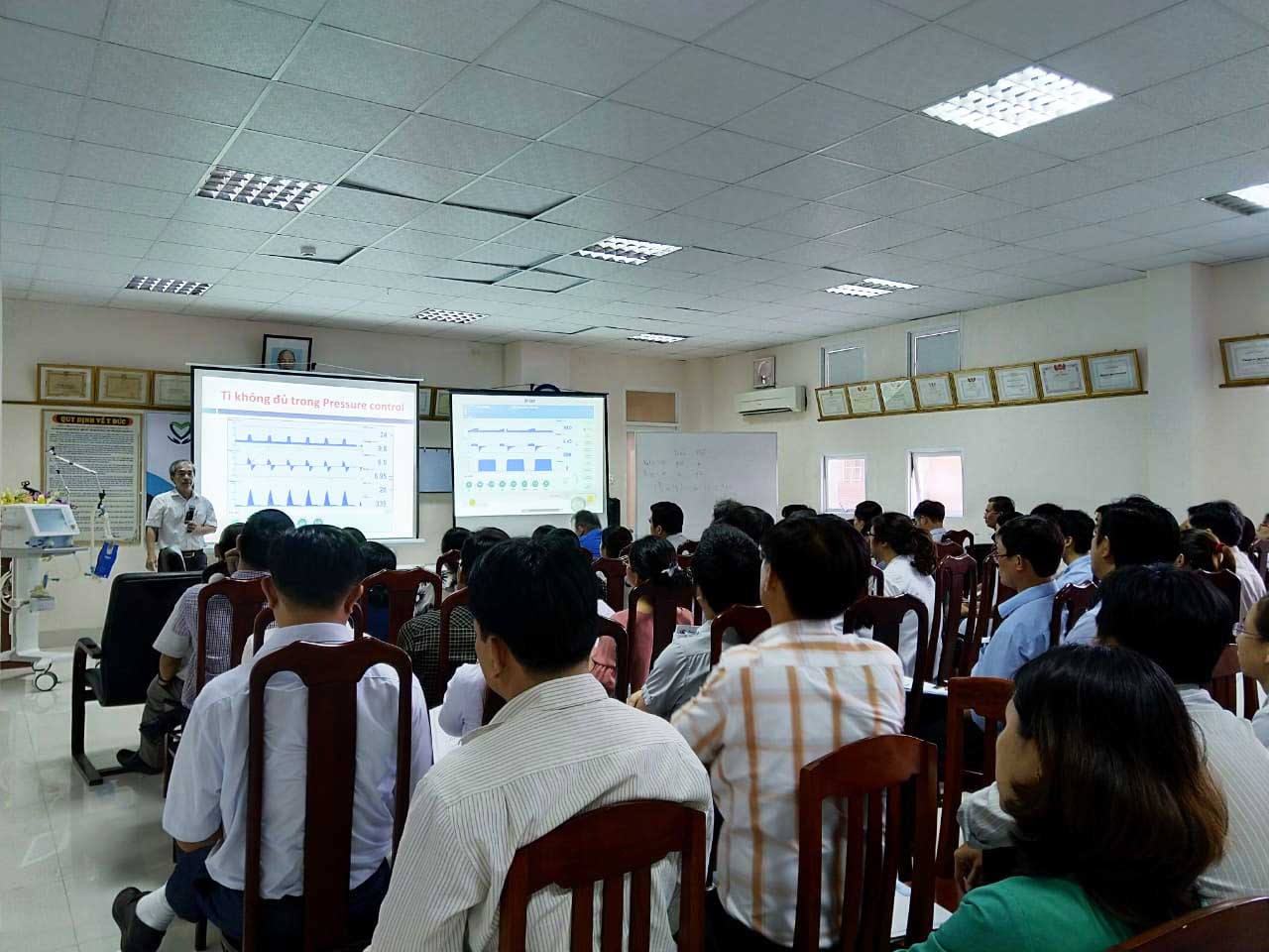 CHƯƠNG TRÌNH HUẤN LUYỆN MÁY THỞ DÀNH CHO BÁC SĨ - BỆNH VIỆN ĐA KHOA TỈNH BÌNH ĐỊNH