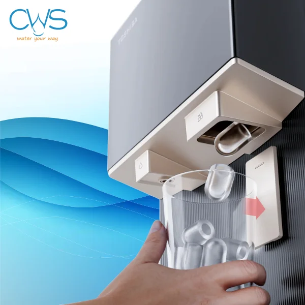 Hệ thống làm đá nhanh thế hệ mới trên máy lọc nóng lạnh Toshiba TWP-IW2469SVN(K)