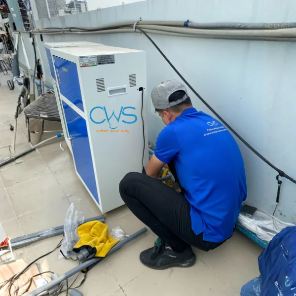 Hình ảnh thực tế kỹ thuật CWS lắp đạt lọc nước nha khoa tại phòng khám Thế Hệ Mới