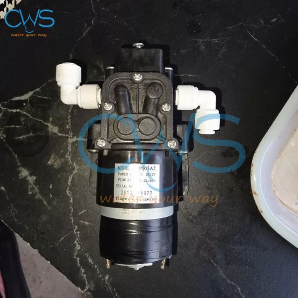 Hình ảnh thực tế máy bơm 12V Toshiba