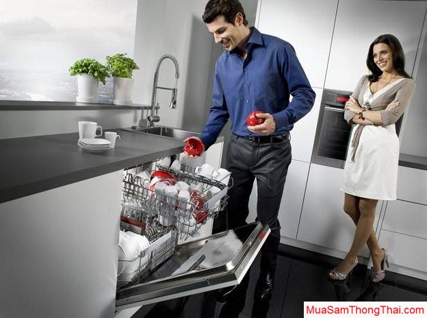 Cách sử dụng máy rửa bát.