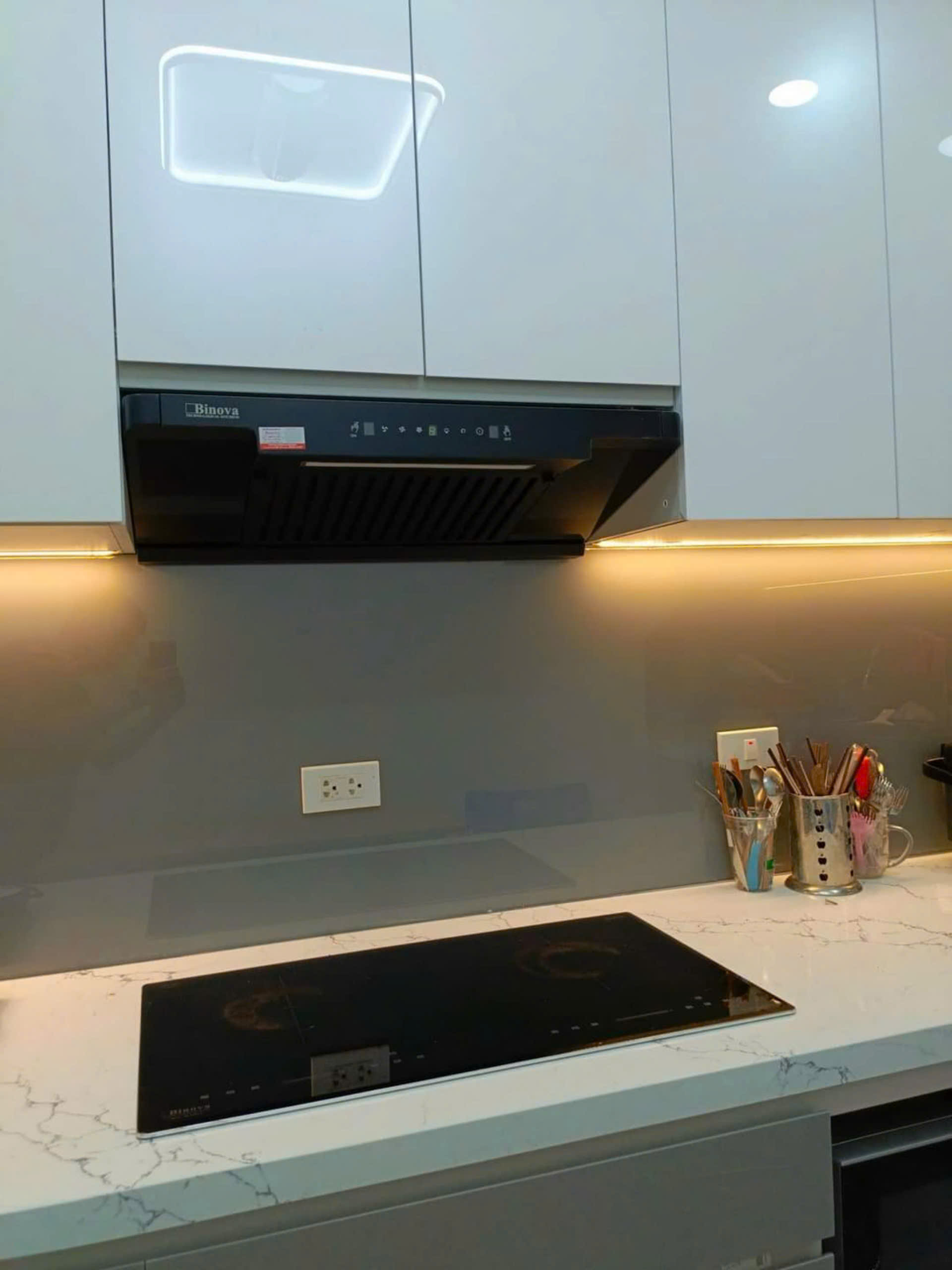 Máy hút mùi Binova BI-556Luxury-70