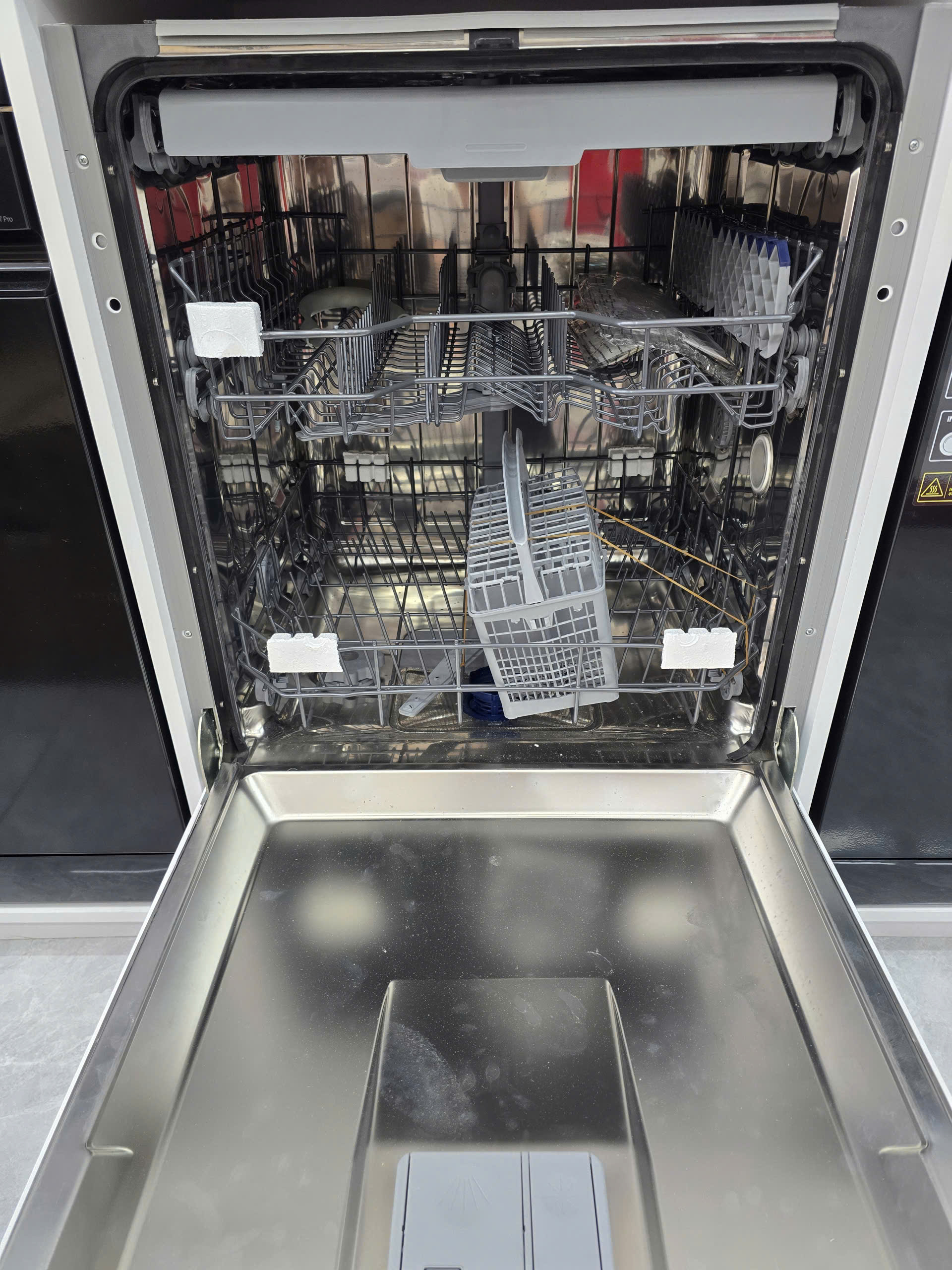 HCM - Máy rửa bát Fagor 3LVF-62SSSI hàng trưng bày mới 98%