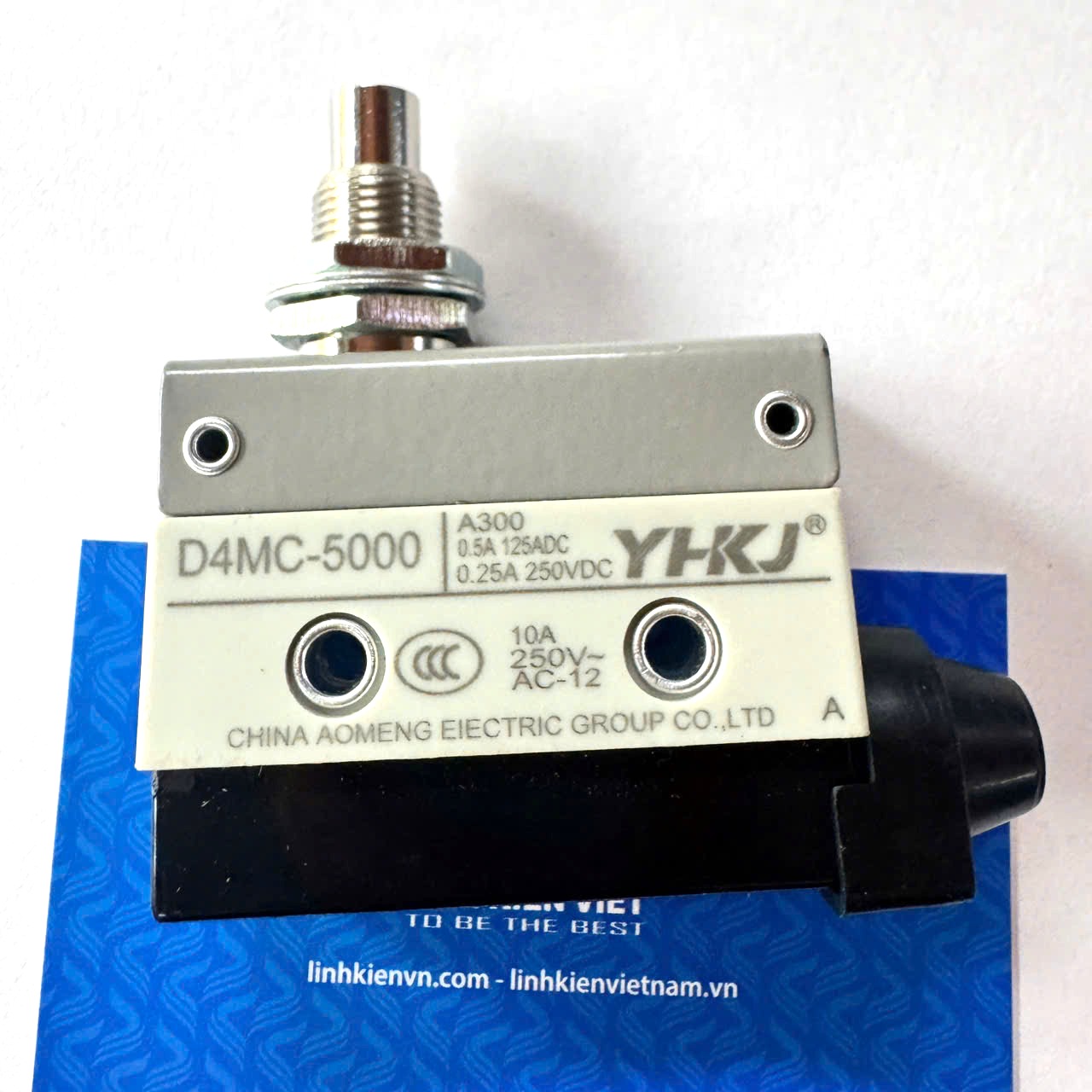 Công tắc hành trình D4MC-5000  - K4H11