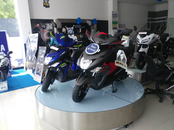yamaha-ray-zr-street-rally-ve-dai-ly-honda-vision-giat-minh