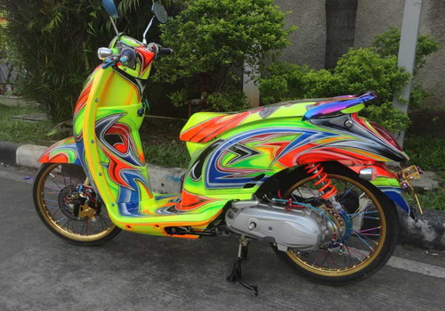 honda-scoopy-bien-hoa-trong-vu-dieu-cau-vong-ruc-ro