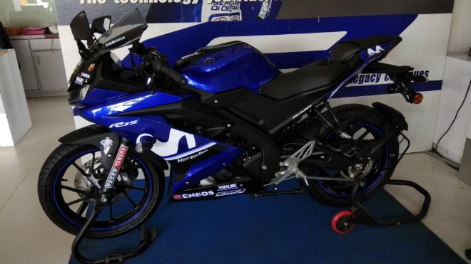yamaha-r15-v3-0-motogp-edition-len-ke-gia-re-43-trieu-dong