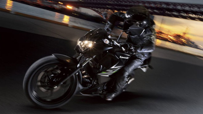 kawasaki-z400-trinh-lang-vao-thang-11-toi-gia-du-kien-150tr