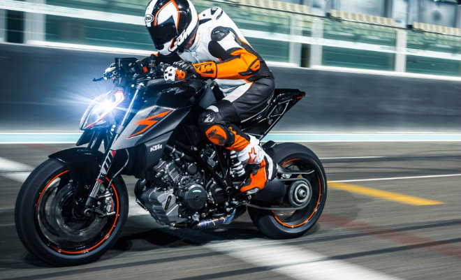 bang-gia-xe-ktm-thang-12-2018-dang-cap-moto-cho-phai-manh