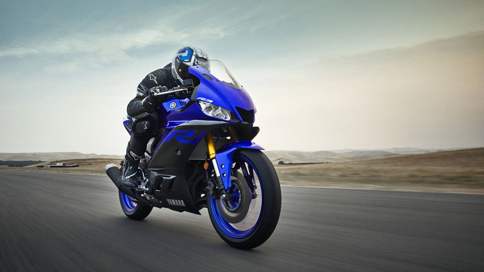 yahama-yzf-r3-2019-so-huu-kieu-dang-va-dong-co-moi