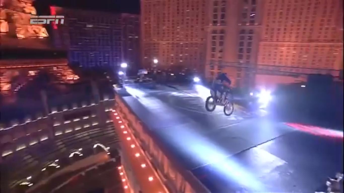 18-anh-em-khong-nen-hoc-theo-nhe