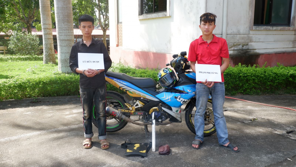 thua-ca-do-worldcup-2-thanh-nien-10x-chay-exciter-150-do-khung-cuop-trang-tron