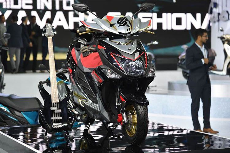 kham-pha-chiec-xe-tay-ga-yamaha-cygnus-ray-zr-gia-chi-19-5-trieu-dong