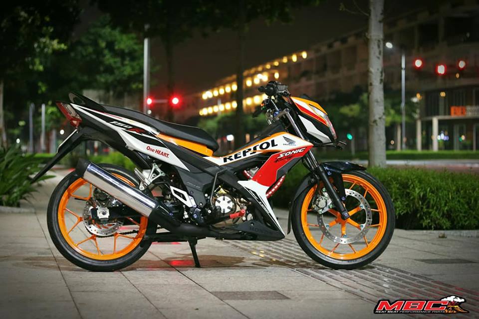 lam-chao-dao-gioi-choi-xe-con-tay-mau-con-tay-150cc-honda-gay-nhuc-nhoi-voi-man-