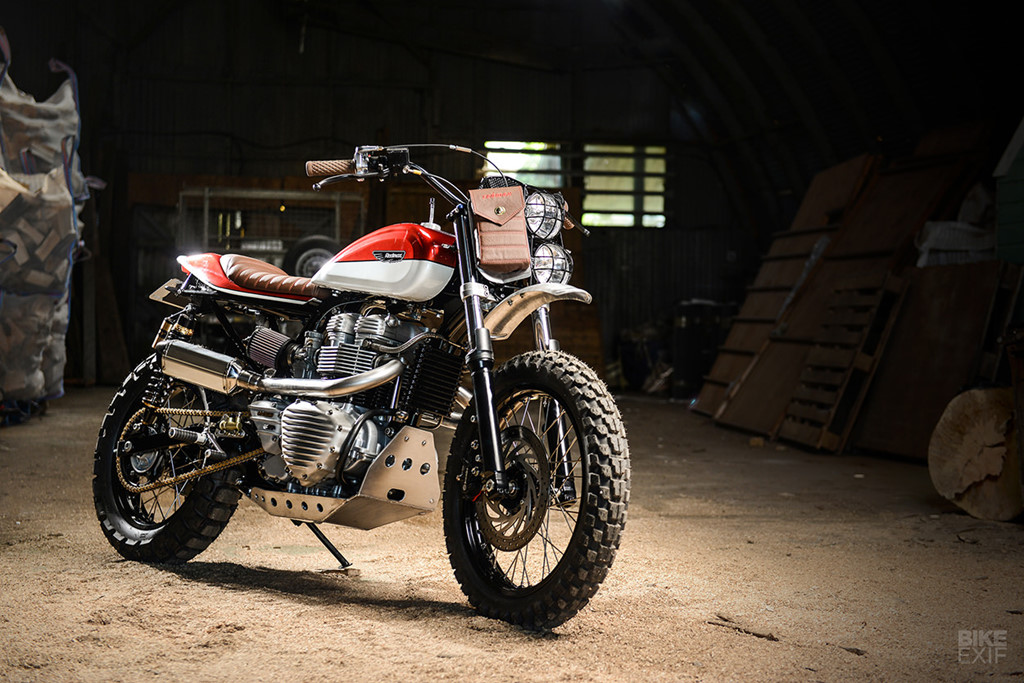 triumph-scrambler-do-tracker-doc-dao-tu-anh-quoc