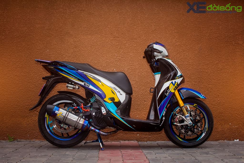 honda-sh150i-do-khung-nhat-viet-nam-voi-monoshock-doc-dao