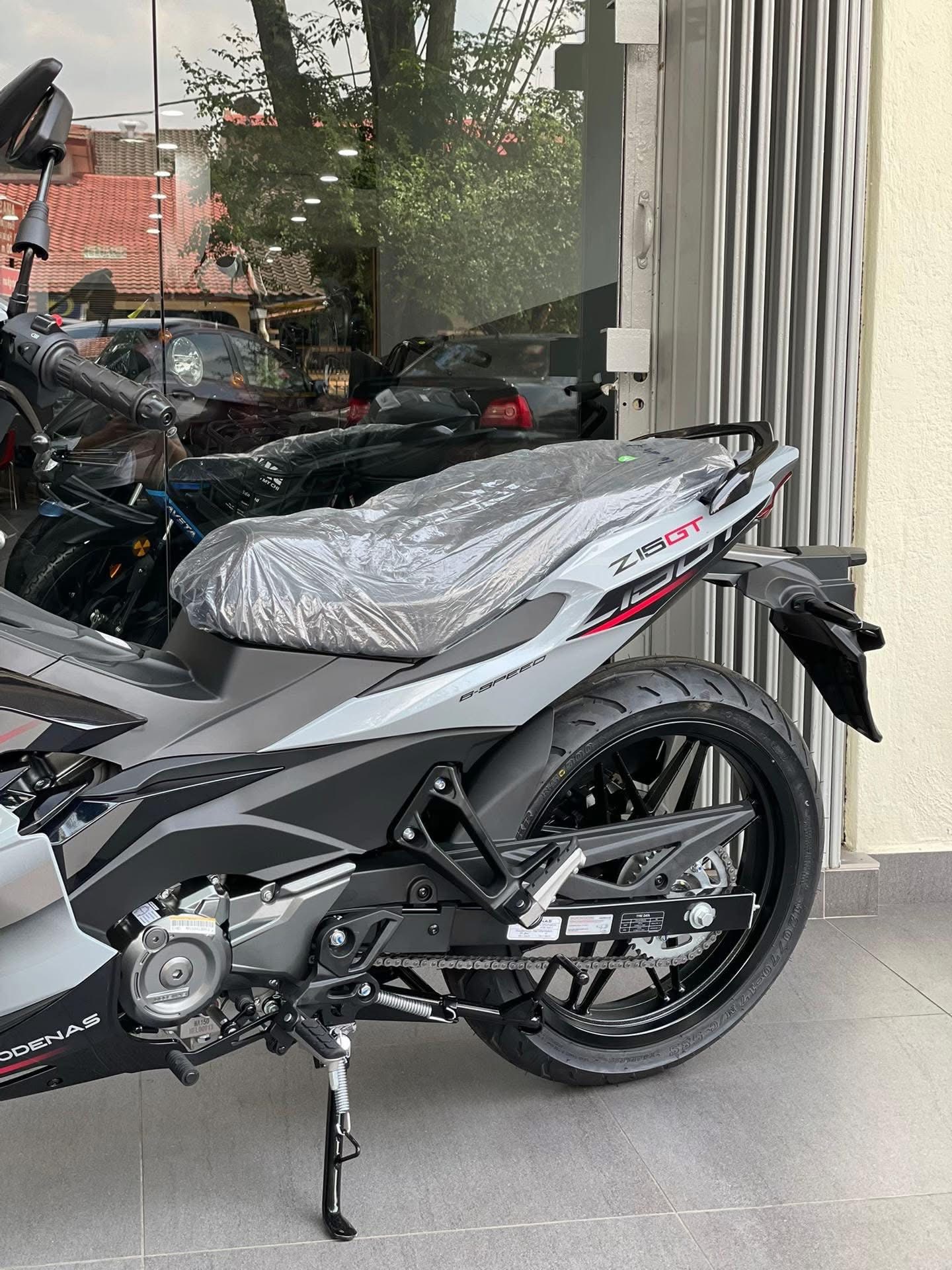 Kawasaki Z15GT so sánh Exciter và Winner R