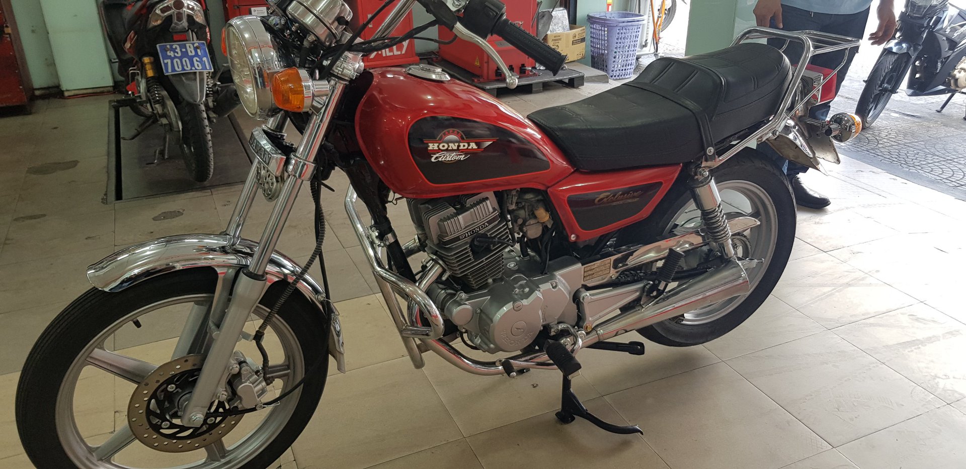 do xe honda master custom phong cach