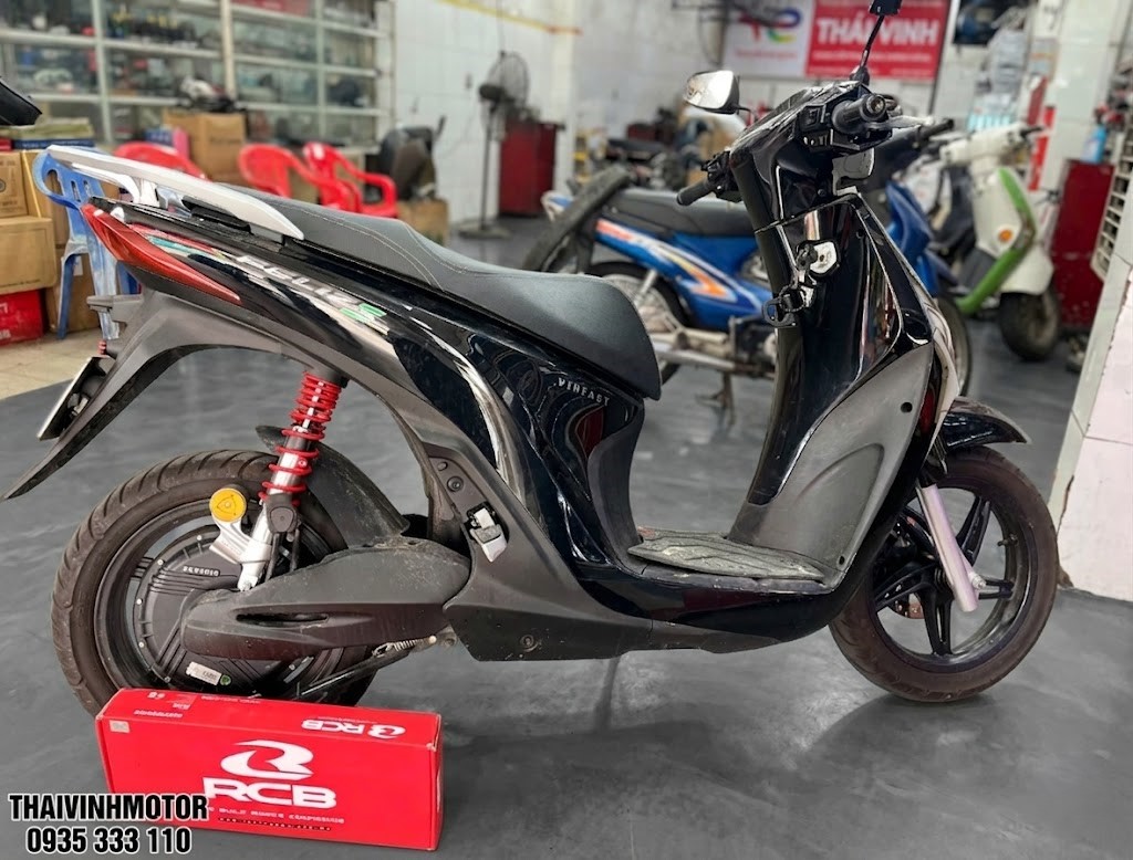 tron bo hop giamsoc sau racing boy eb3