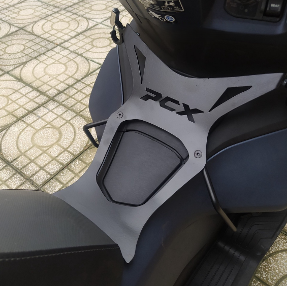 Baga giữa PCX mới