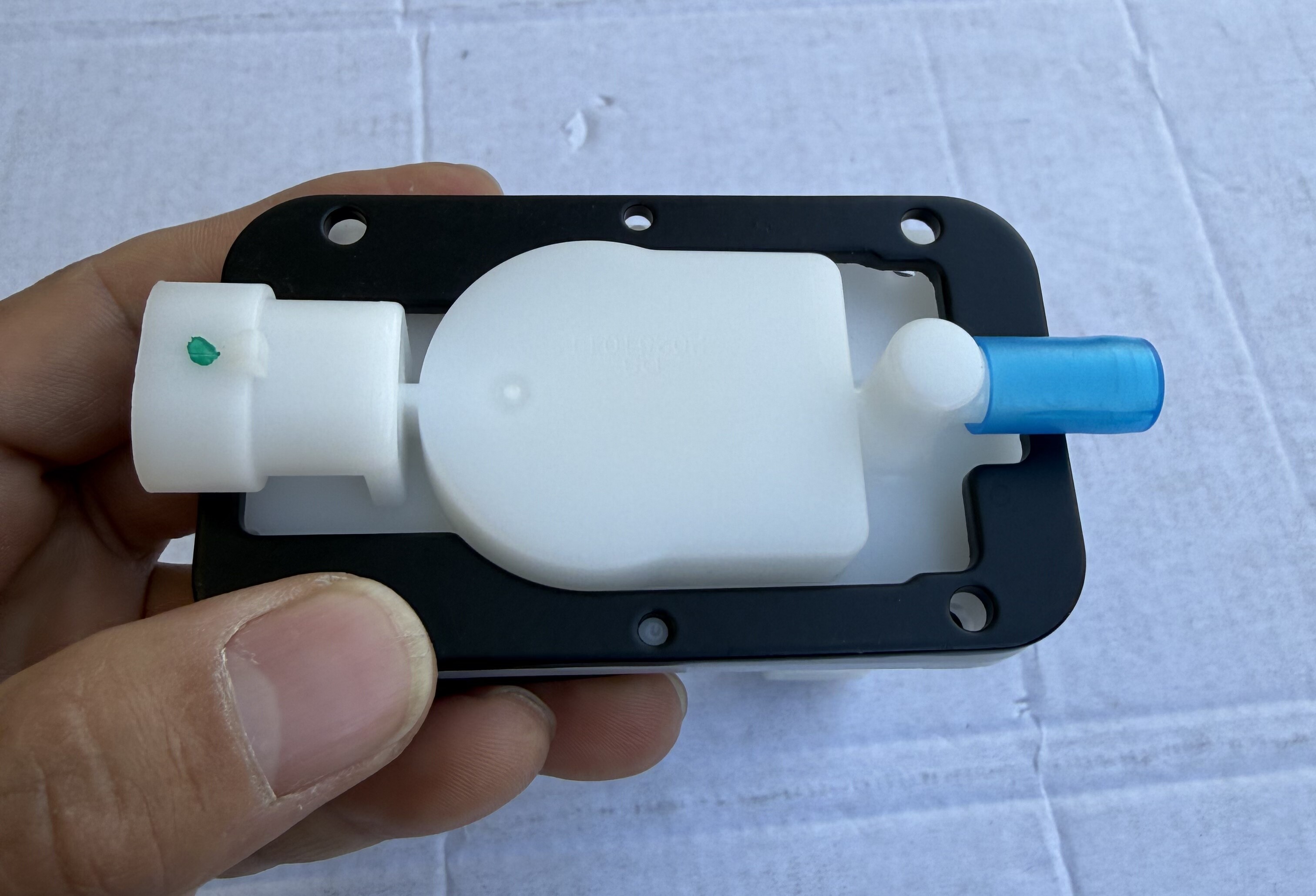 Chi tiết bơm xăng Brixton 150