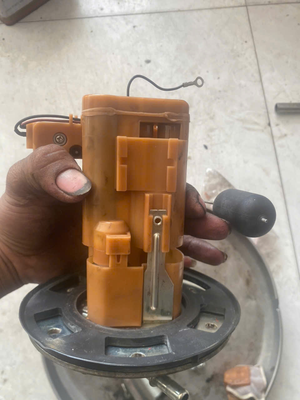 bom xang cb500x hu hong