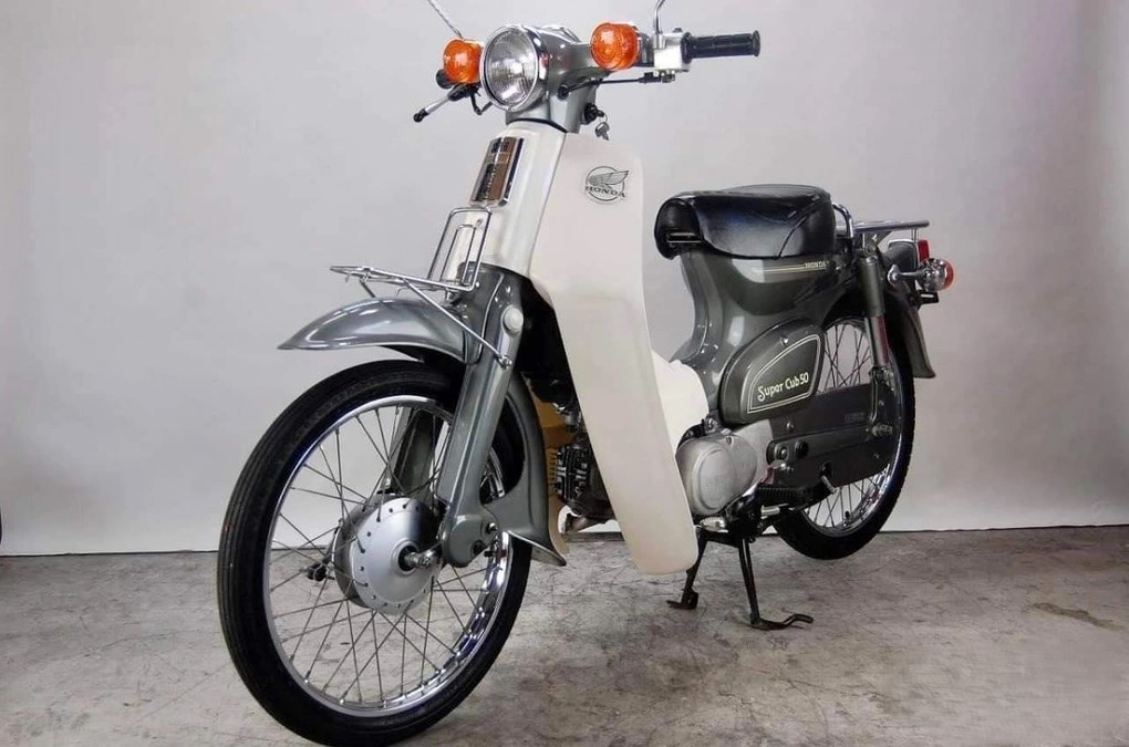 Honda Cup 81 nguyên bản phục hồi