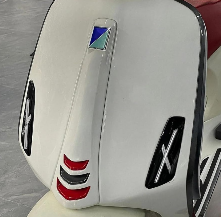 gia den led xi nhan x-light vespa sprint