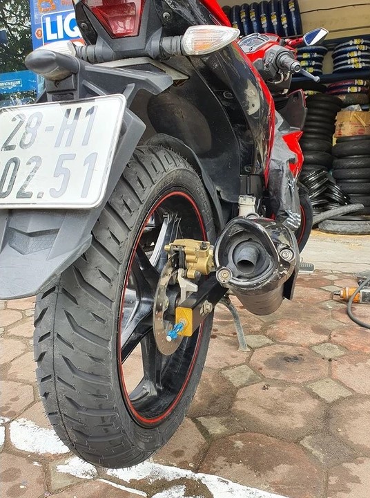 Lốp sau Exciter 150