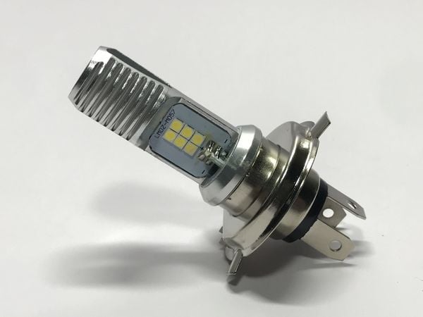 Bóng LED H4 thông dụng cho Yamaha PG1