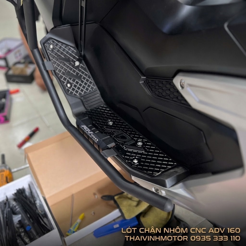 lot chan nhom cnc adv 160 da nang