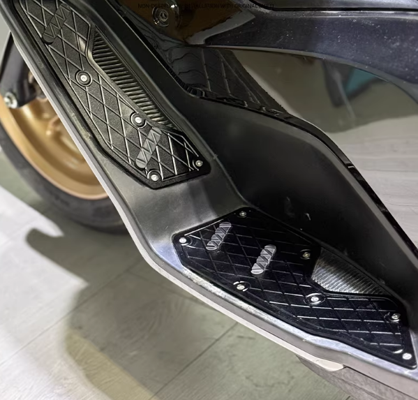 Chi tiết sàn chân NMAX