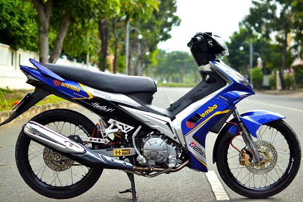 Yamaha Exciter 150 đời cũ 2010 được độ kiểng mang đậm phong cách của một  dân chơi xe  Cập nhật tin tức Công Nghệ mới nhất  Trangcongnghevn