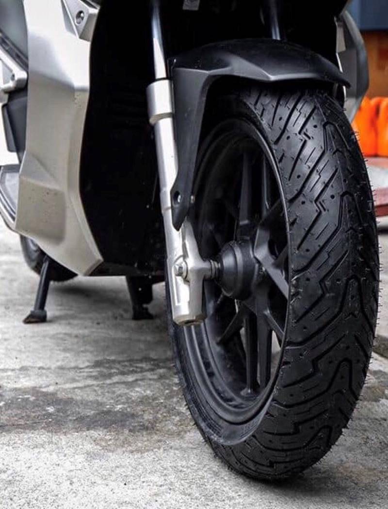 lop chong truot cao cap pirelli angel scooter