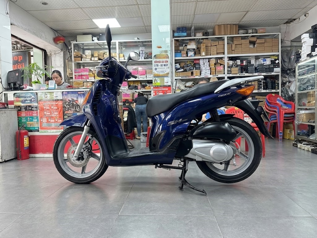son sporty dan chan mama phuoc xe sh 2003
