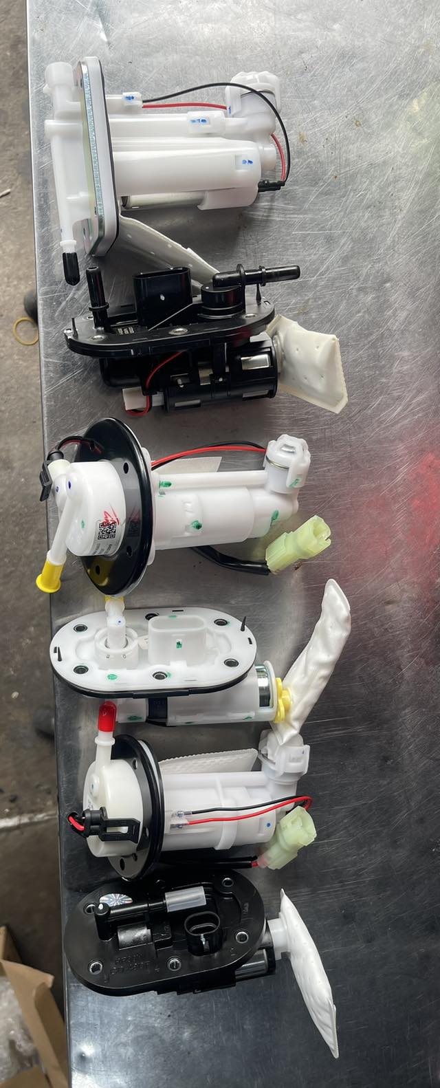 bom-xang-gpx-legend-200