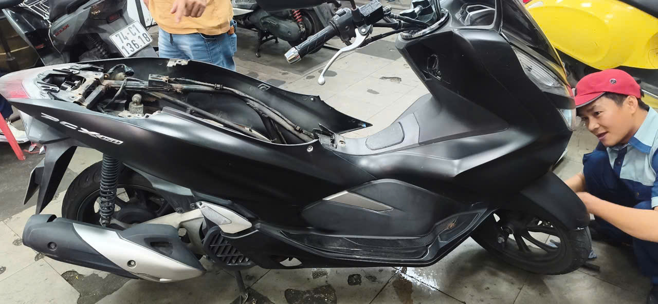 thay thung xang pcx da nang thaivinhmotor