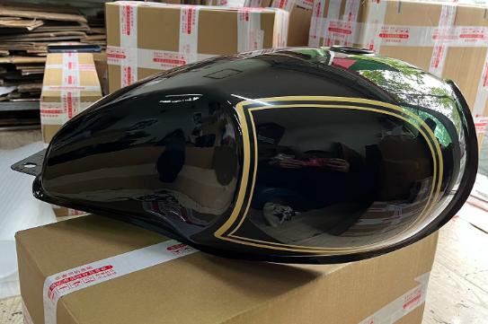 thung xang gpx legend 250 twin chinh hang